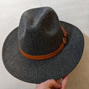 NWT Altar'd State Grey Hat One Size Brown Accent